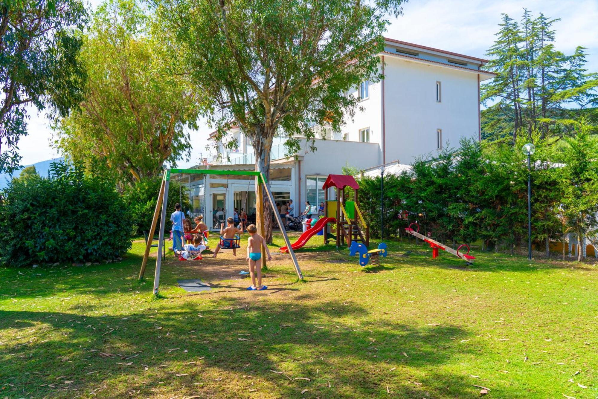 Hotel Eden Park Cilento Ispani Bagian luar foto